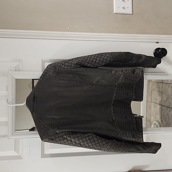 Cat Walk Studio faux leather jacket - Picture 2 of 3